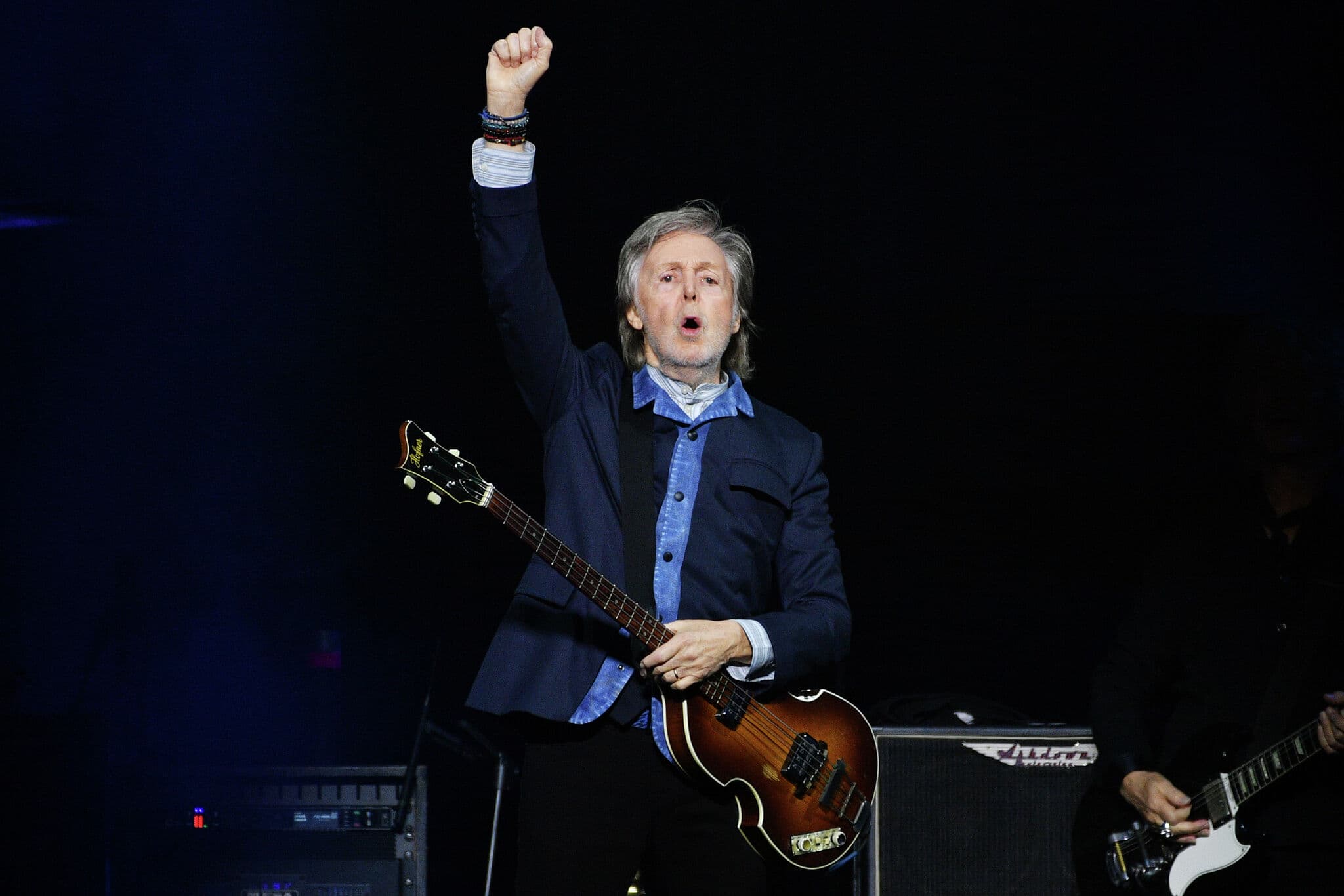 Paul McCartney performs private show on Apple's Bay Area campus - sfgate.com — technology news on Trend Pulse